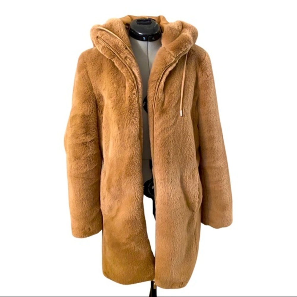 Beautiful new Rachel Zoe Jacket faux fur. extremely comfortable and warm